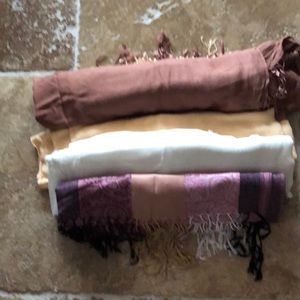 Bundle of 4 pashminas